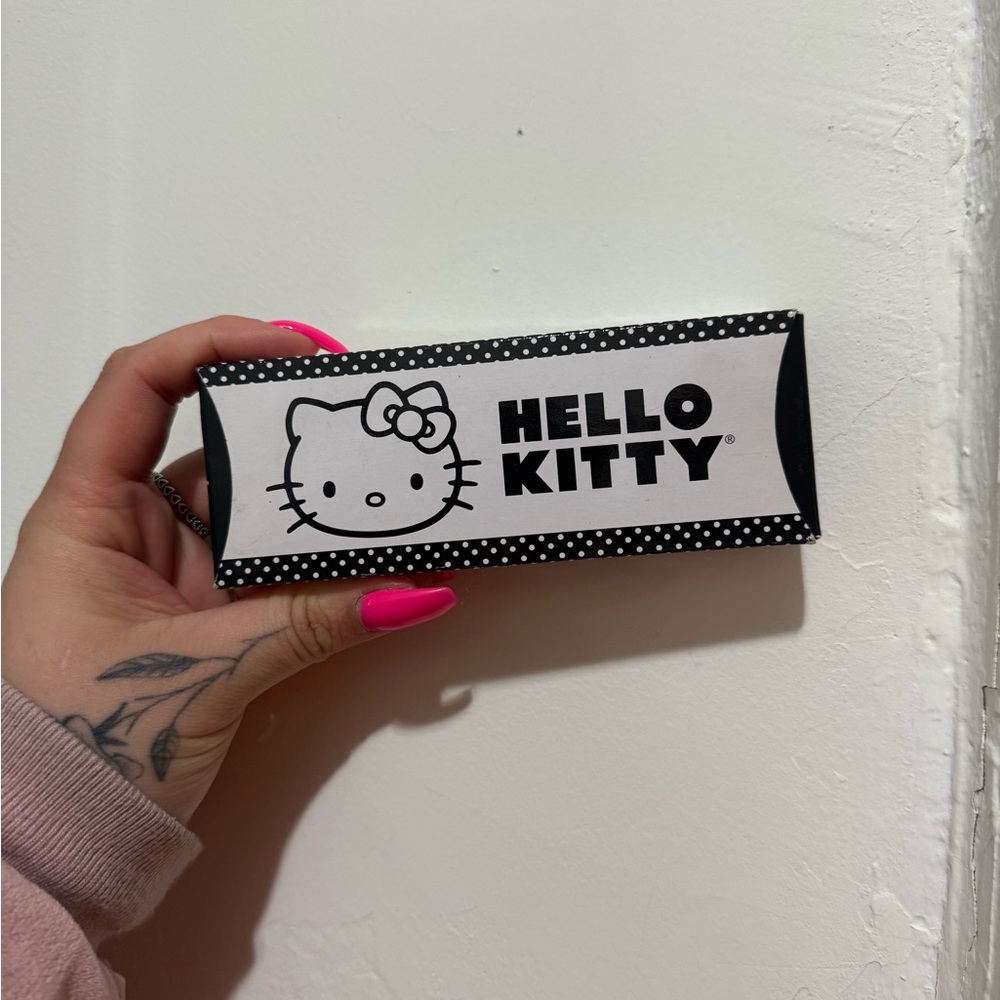 NEW HELLO KITTY WATCH